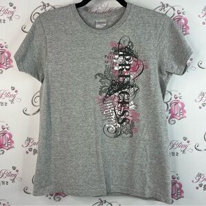 Gildan tshirt princess god white Gray T-Shirt with Pink and Black Graphic